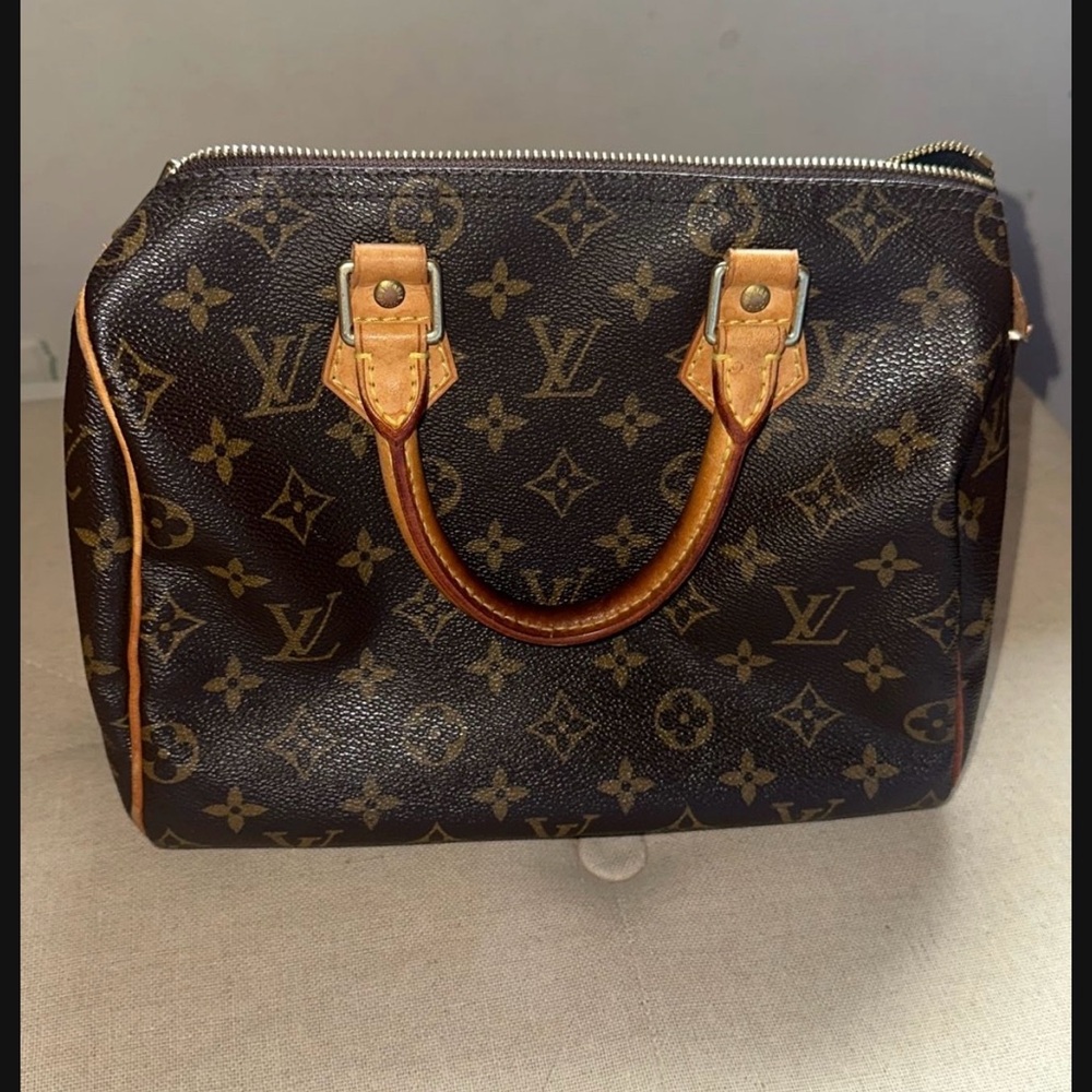 Louis Vuitton Monogram Speedy 25 - Picture 1 of 11